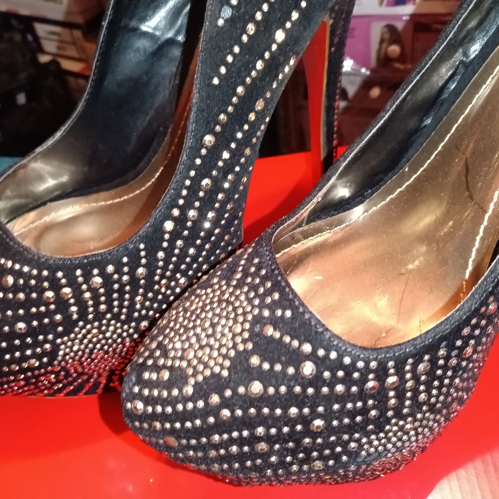 HEELS/ PUMP'S